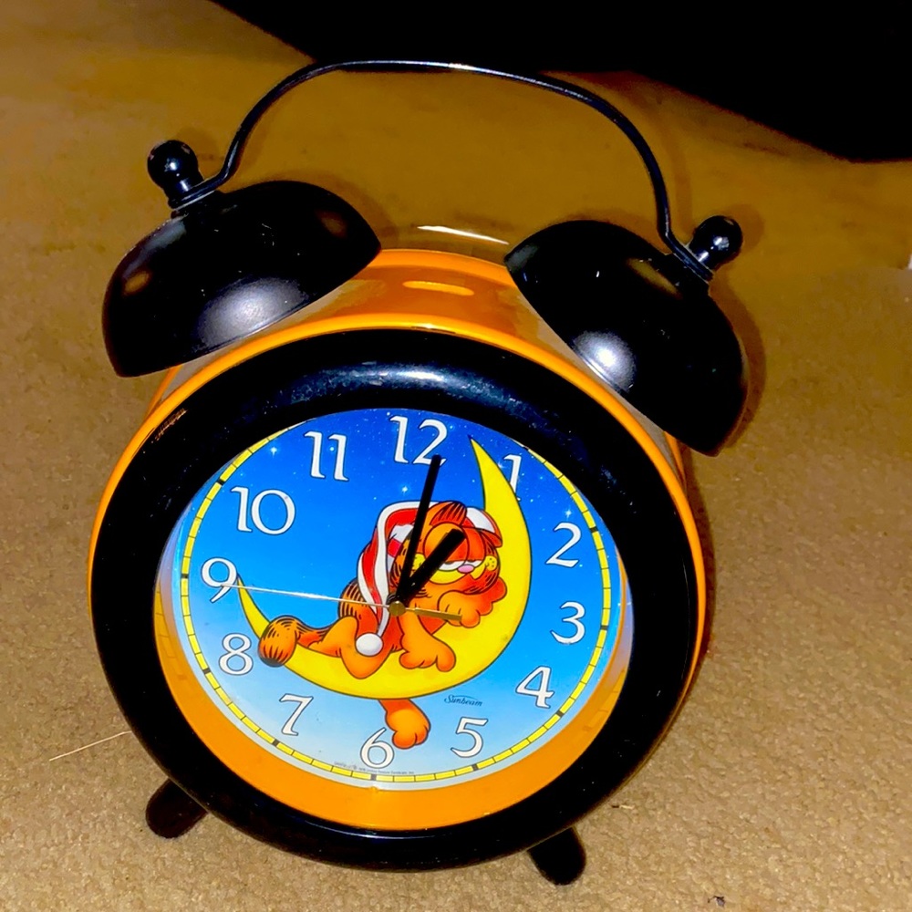 Vintage Garfield Alarm Clock.